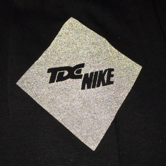 NIKE x TDE x KENDRICK LAMAR x DAMN L/S T-SHIRT - Picture 4 of 6